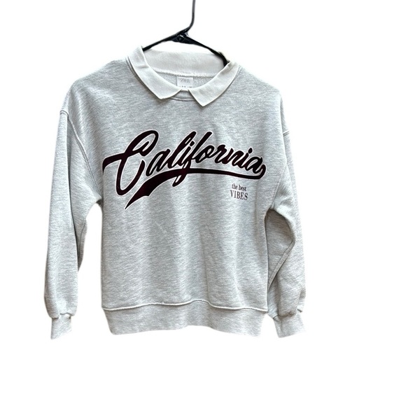 Zara.  Gray Relaxed 3/4 Sleeve Sweatshirt with Peter Pan Collar - Picture 1 of 3